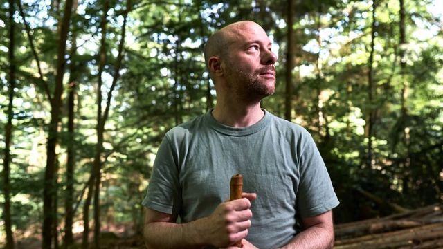 Video: Michael lebt 3 Jahre im Wald: „Irgendwann wirst du zum Tier“