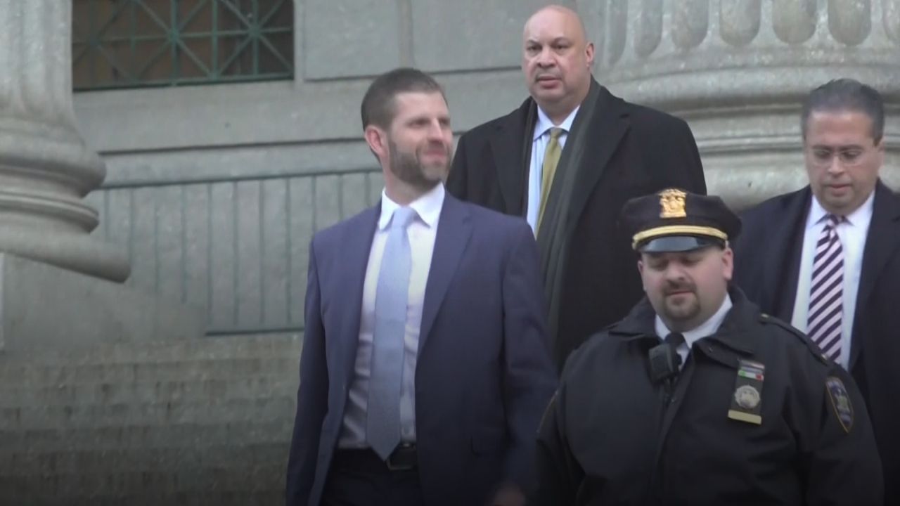 Milliardenbetrugsprozess: Donald Trumps Söhne sagen vor Gericht aus