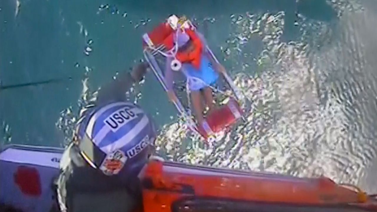 An Kühlschrank geklammert: Fünf Schiffbrüchige aus Eriesee gerettet