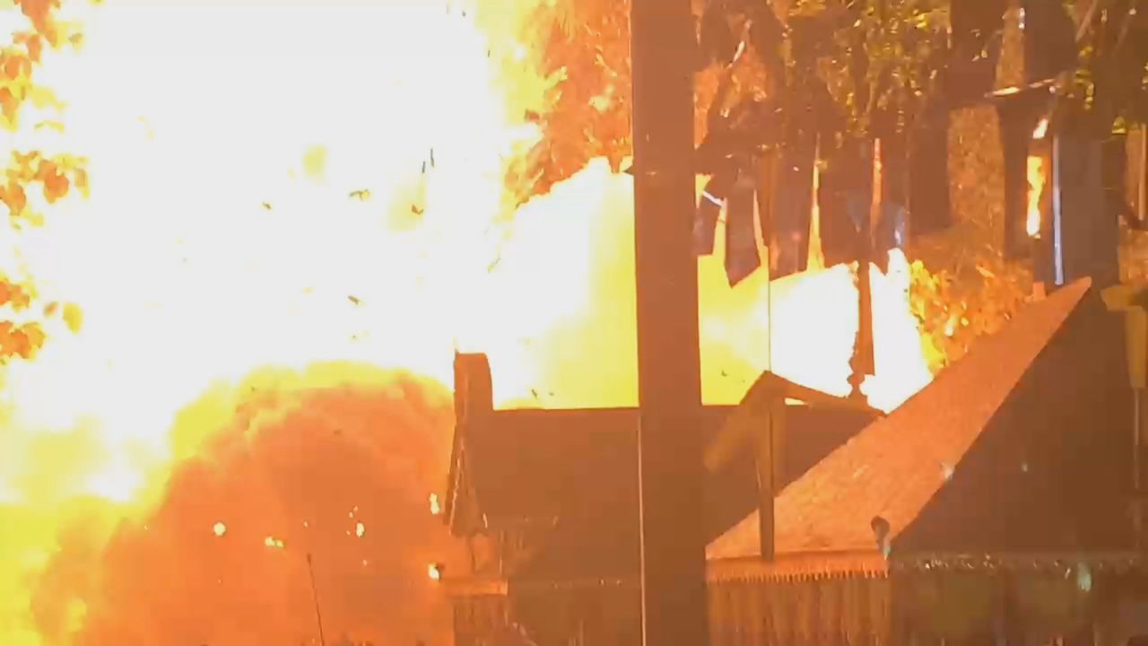 Feuerwerksexplosion in indischem Tempel: Mehr als 150 Leute verletzt
