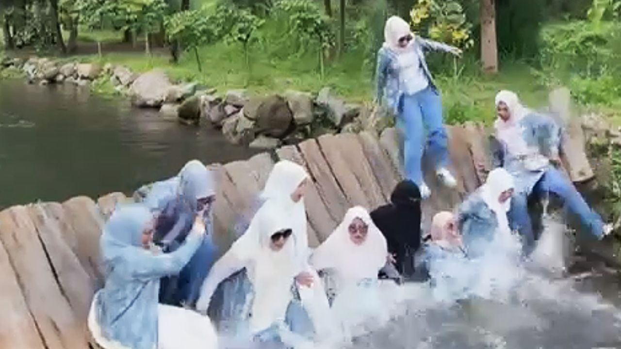 Brücke morsch – Ausflug endet mit Bad im Fluss