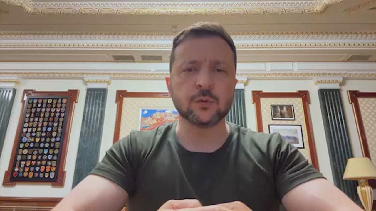 Geplante Friedensgespräche: Selenskyj fordert vor Treffen in Türkei völlige Waffenruhe