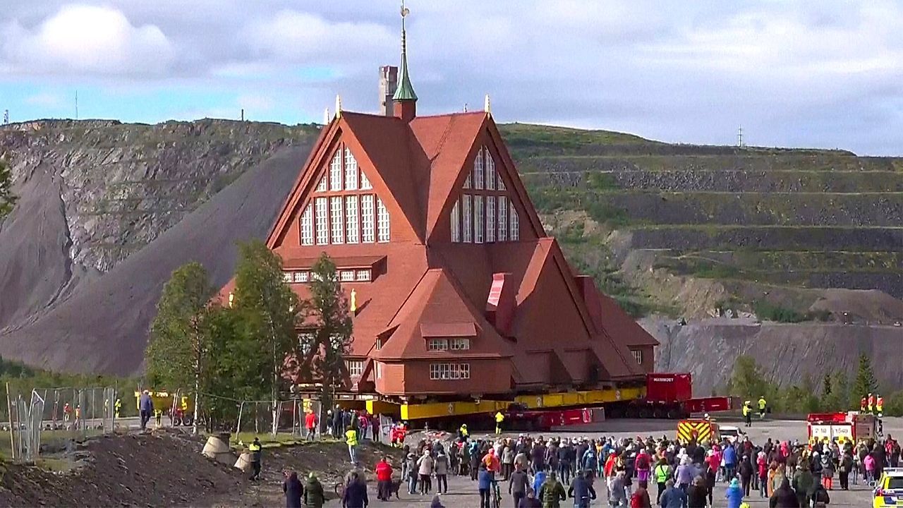 Kirche auf Rädern: Historisches Bauwerk in Schweden muss umziehen