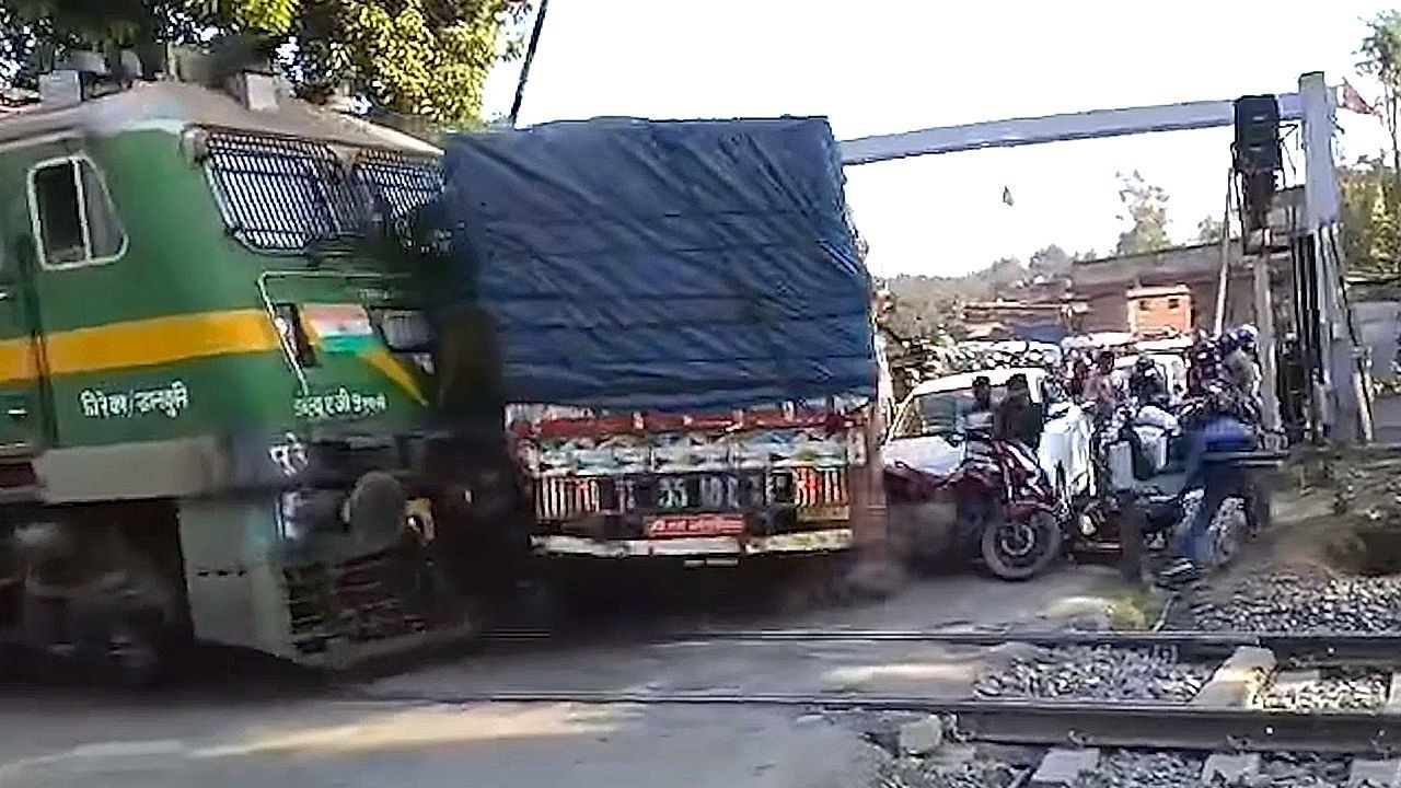 Express-train-hits-back-of-truck-at-level-crossing-in-India