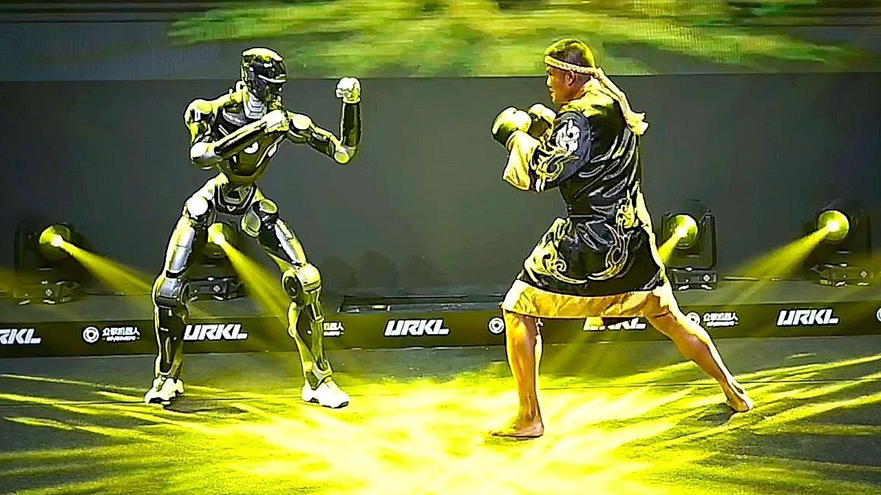 Video: Human vs Machine: Robots steal spotlight at China combat showcase
