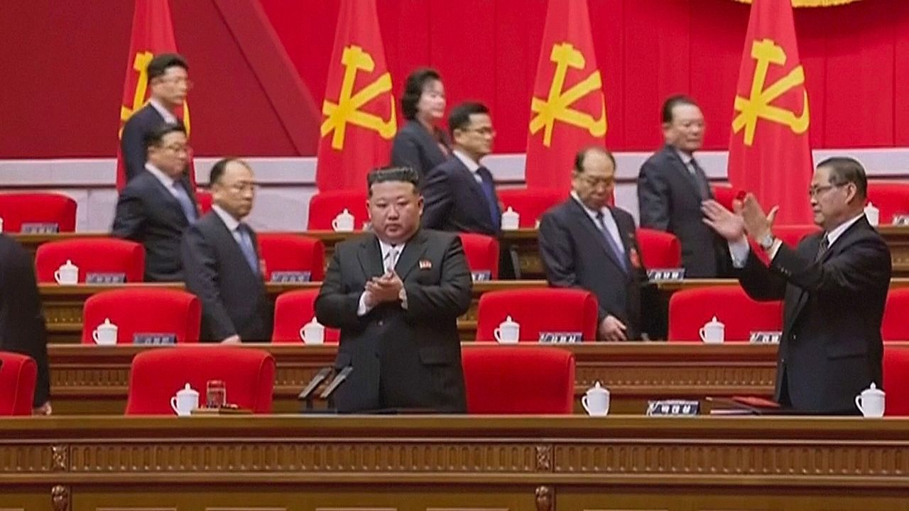 Video: Fokus auf Atomprogramm: Kim Jong Un erneut zum Parteichef gewählt