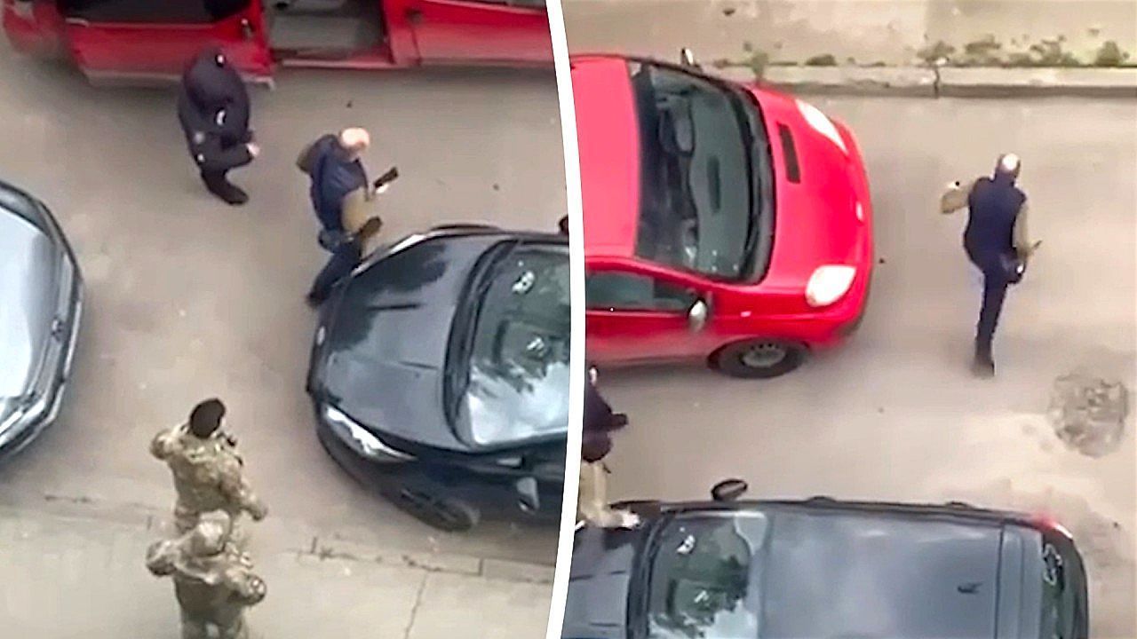 Video: Man drops cane and sprints from officers during check
