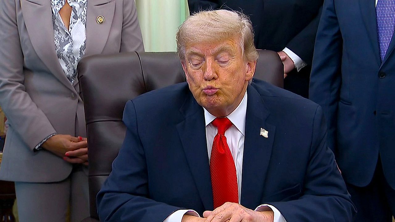 Video: Trump verkündet „großartigen Deal“ mit Iran – Teheran zählt 38 ähnliche Ankündigungen