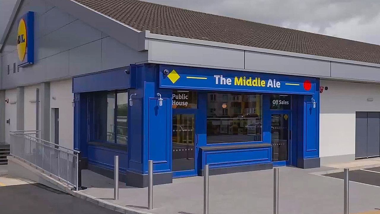 Video: Discounter wird zum Wirt: Lidl eröffnet Pub in Nordirland