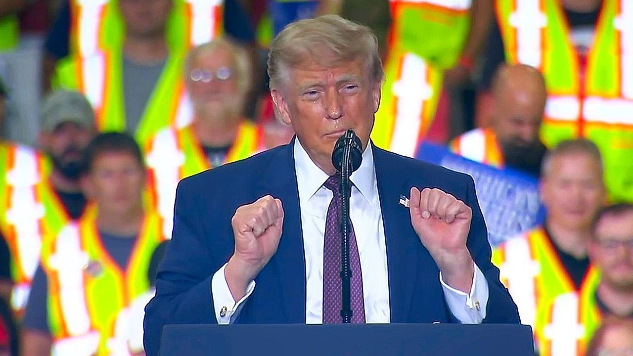 Video: Trump told by Melania his dancing is 'not presidential' in viral Pennsylvania rally