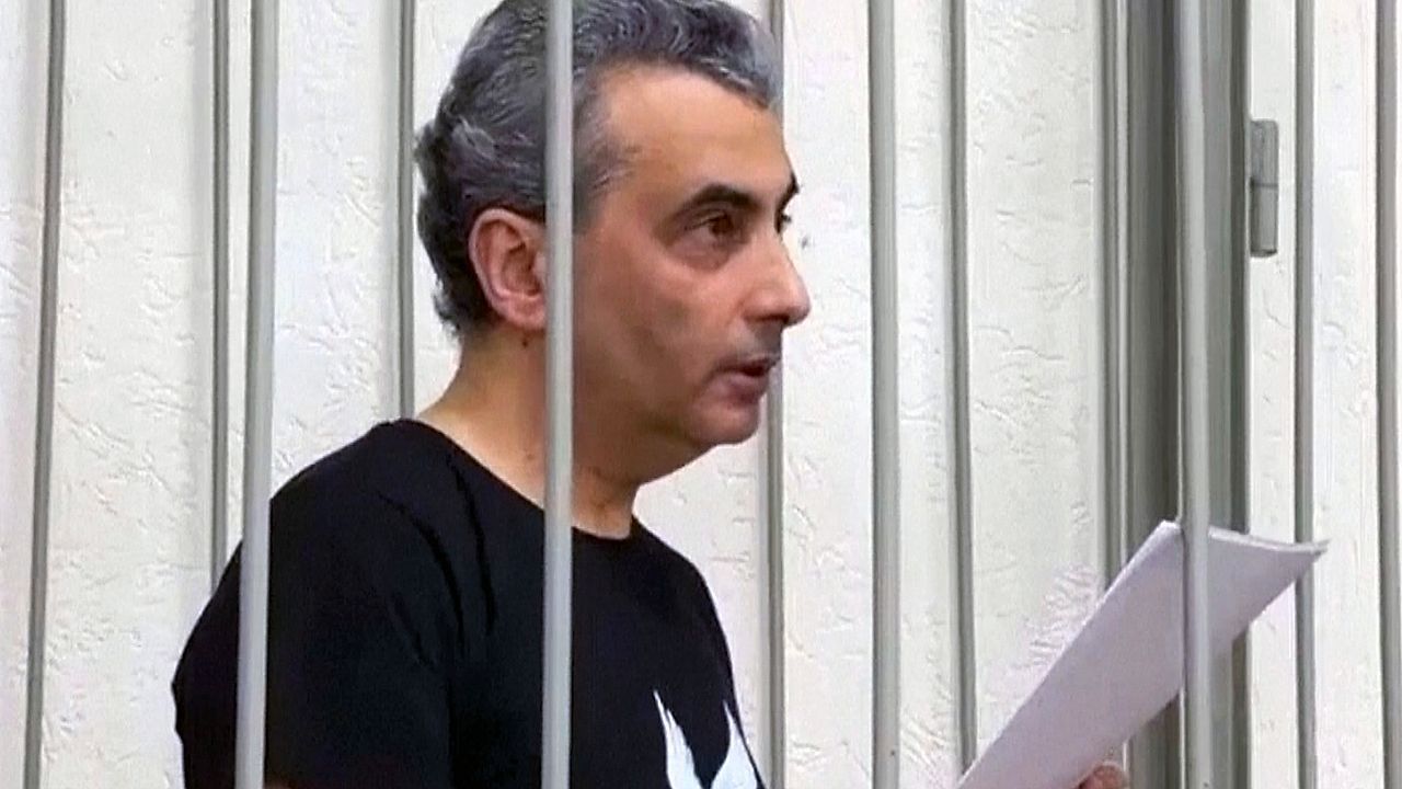 Video: Kritik am Ukraine-Krieg: Kremlkritiker Schlosberg zu elf Jahren Straflager verurteilt
