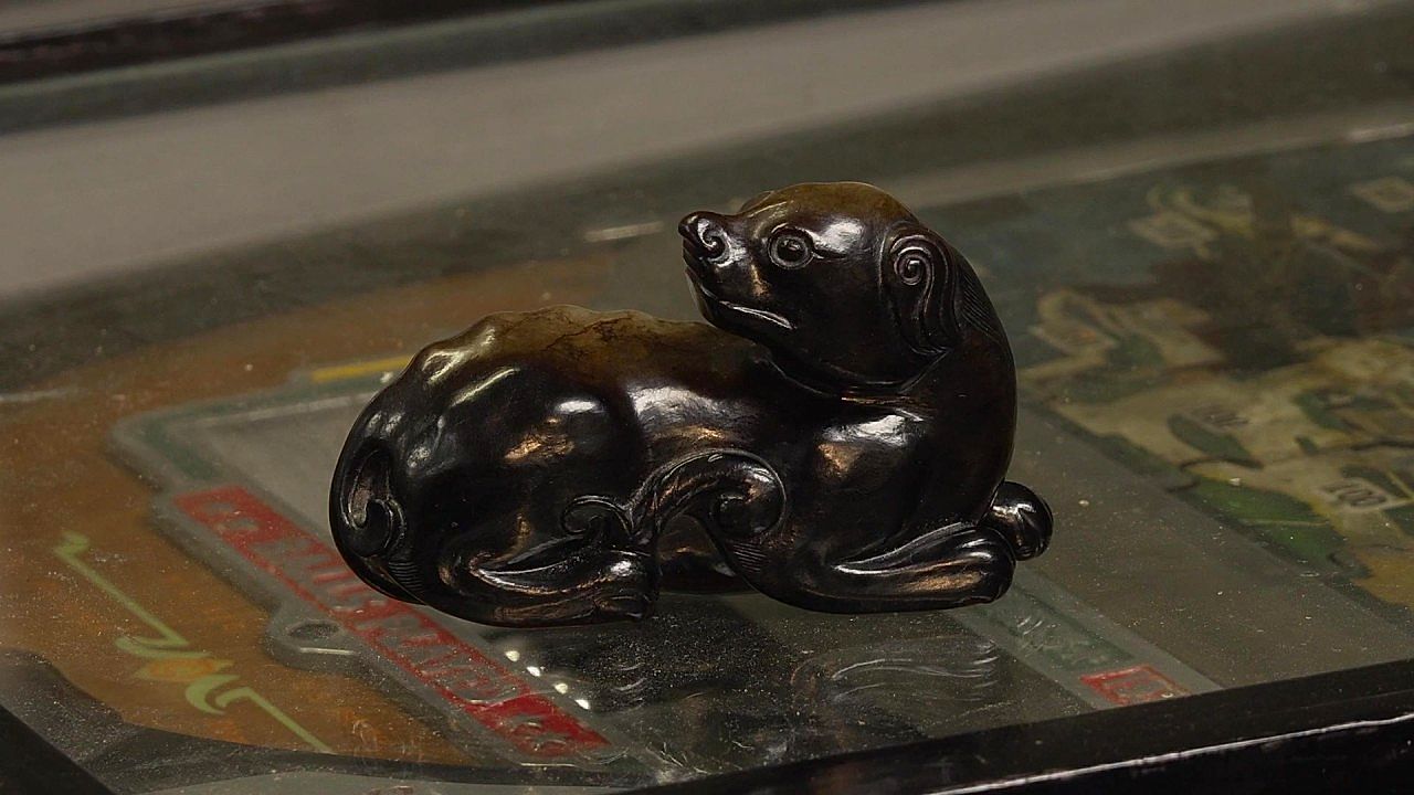 Video: Ming dynasty jade dog bought for £1 expected to fetch £10,000 at auction