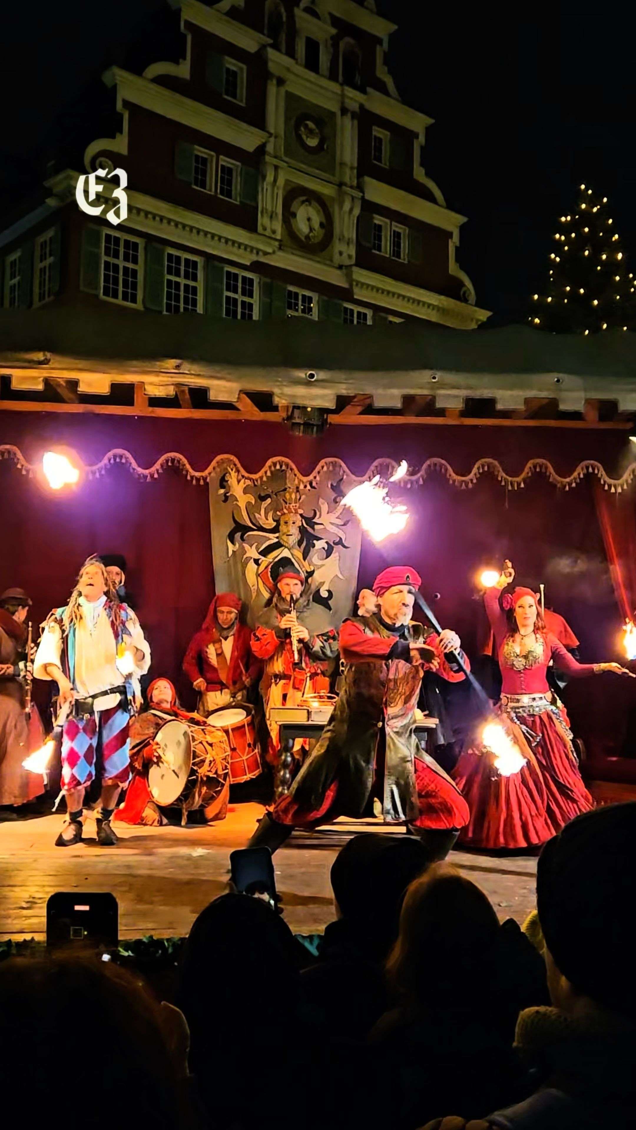 Video: Weltbekannt: Esslingens Mittelalter- und Weihnachtsmarkt eröffnet