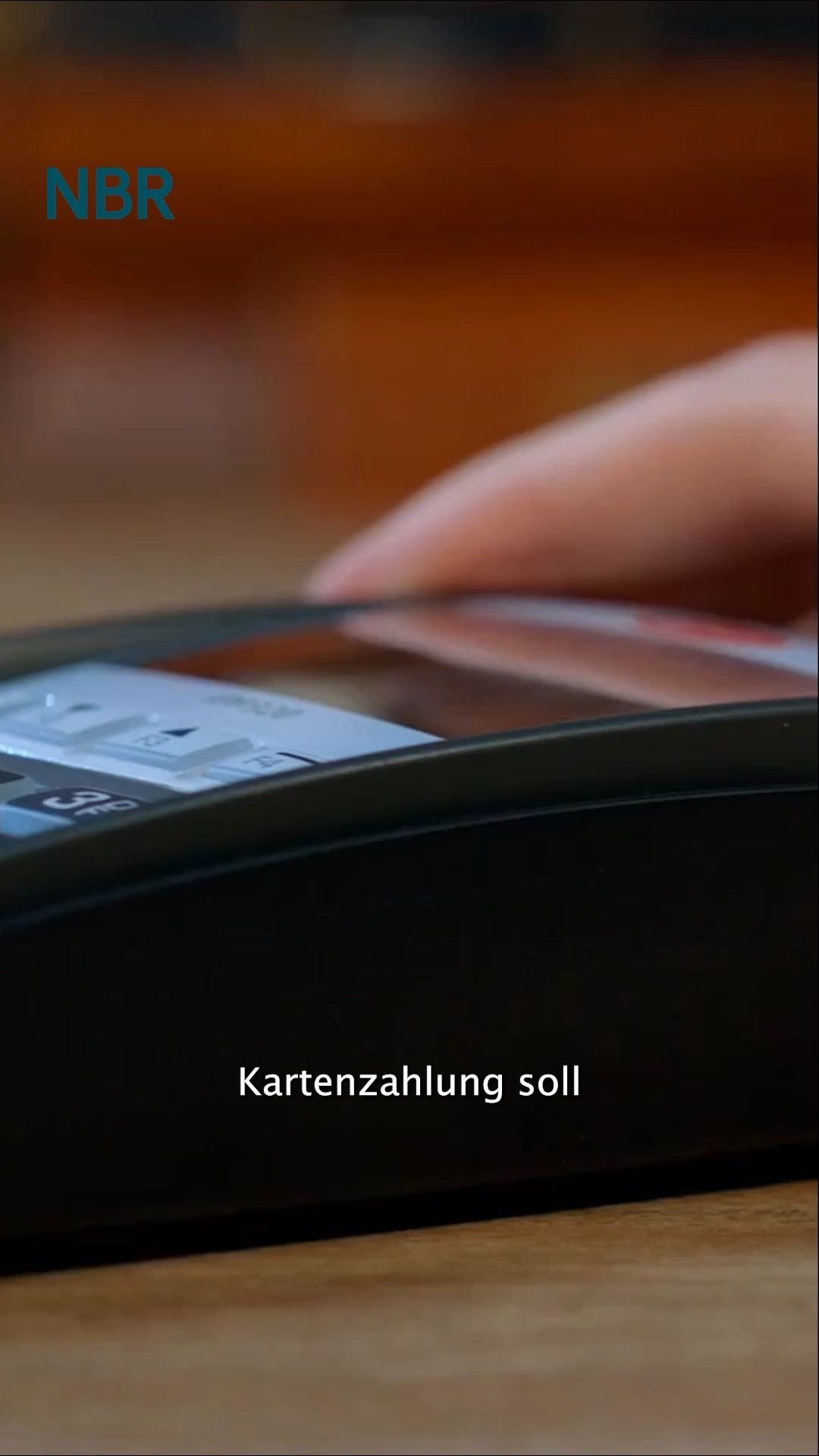 Video: Schluss mit «Cash only»: Läden sollen Karten akzeptieren