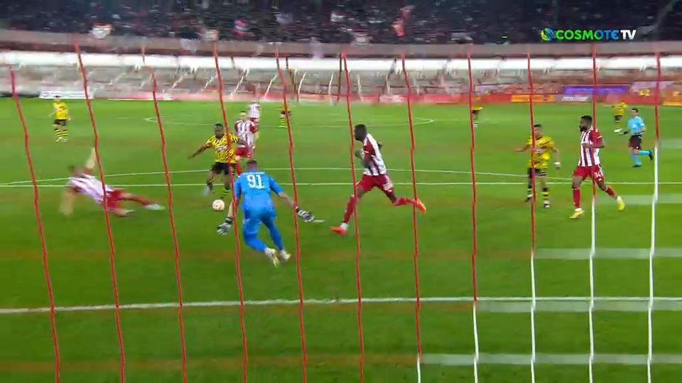 Απίθανες ευκαιρίες με Λιβάι Γκαρσία στην αρχή του δεύτερου ημιχρόνου (VIDEO)