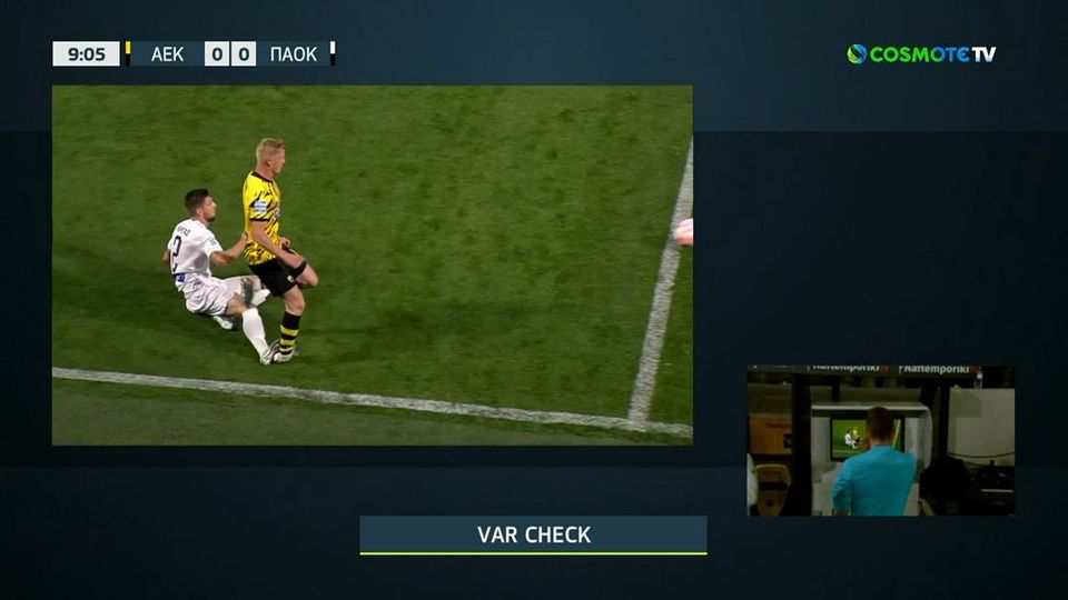 Κόκκινη ο Κάργας στο 10′ για βάναυσο τάκλιν στον Γιόνσον (VIDEO)