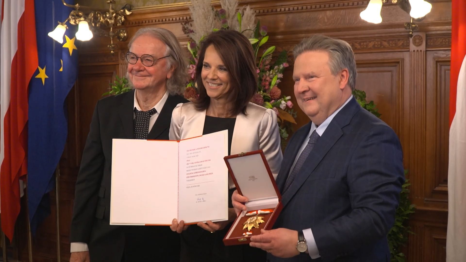 Tribute to TV Icon & VIPs on Dating No-Gos