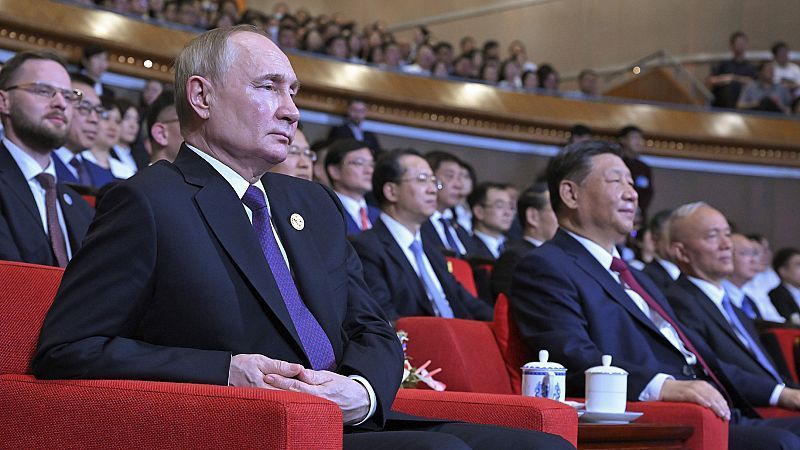 Putin auf Staatsbesuch in Peking bei seinem 