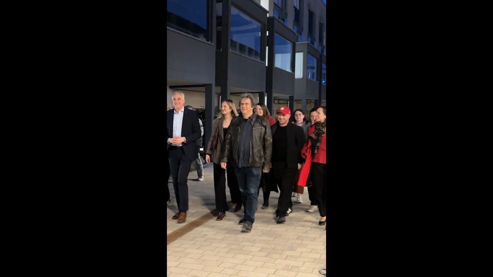 Video: Regensburg: Thomas Burger (SPD) gewinnt OB-Duell