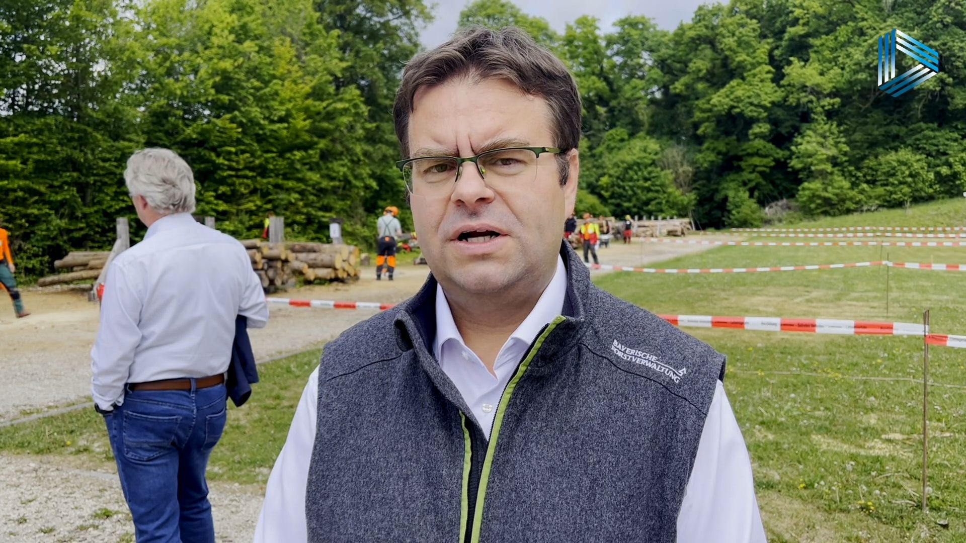 Video: Landesentscheid der Forstwirte in Kelheim