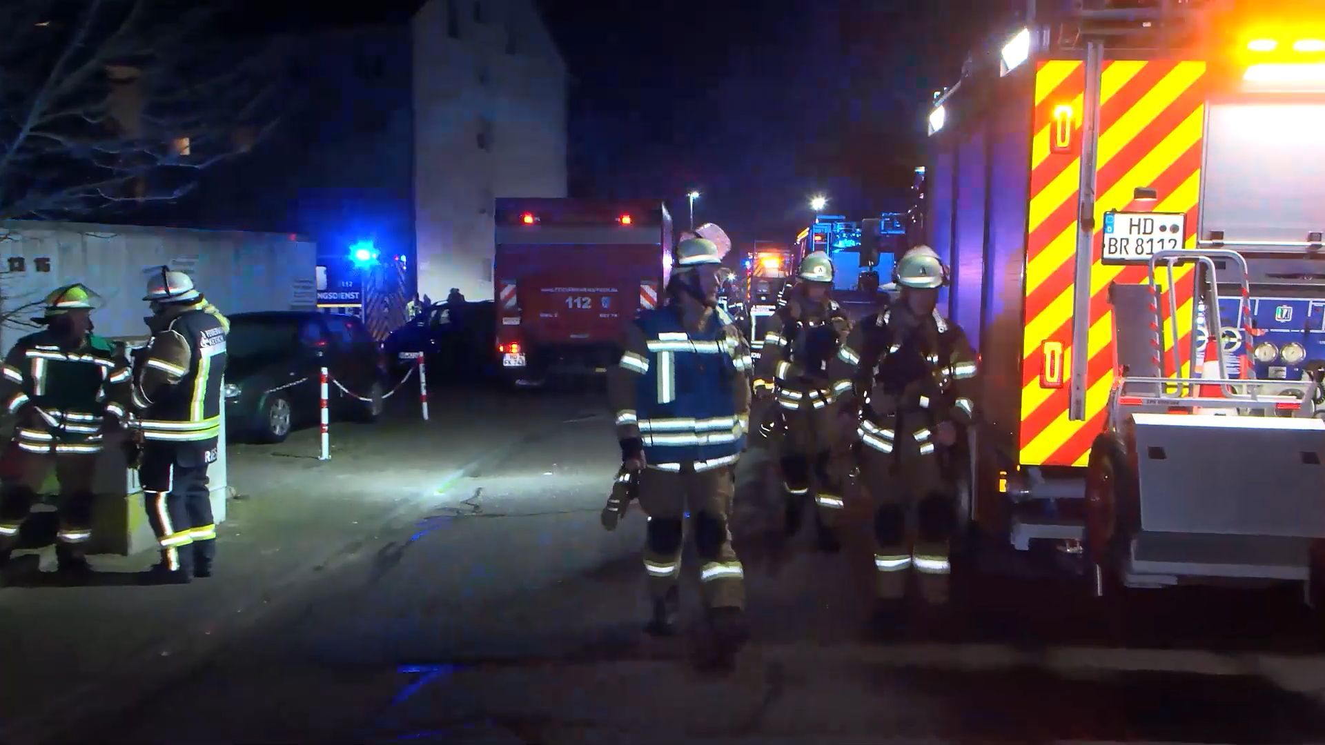 Video: Schwere Verletzungen nach Verpuffung in Ketscher Mehrfamilienhaus