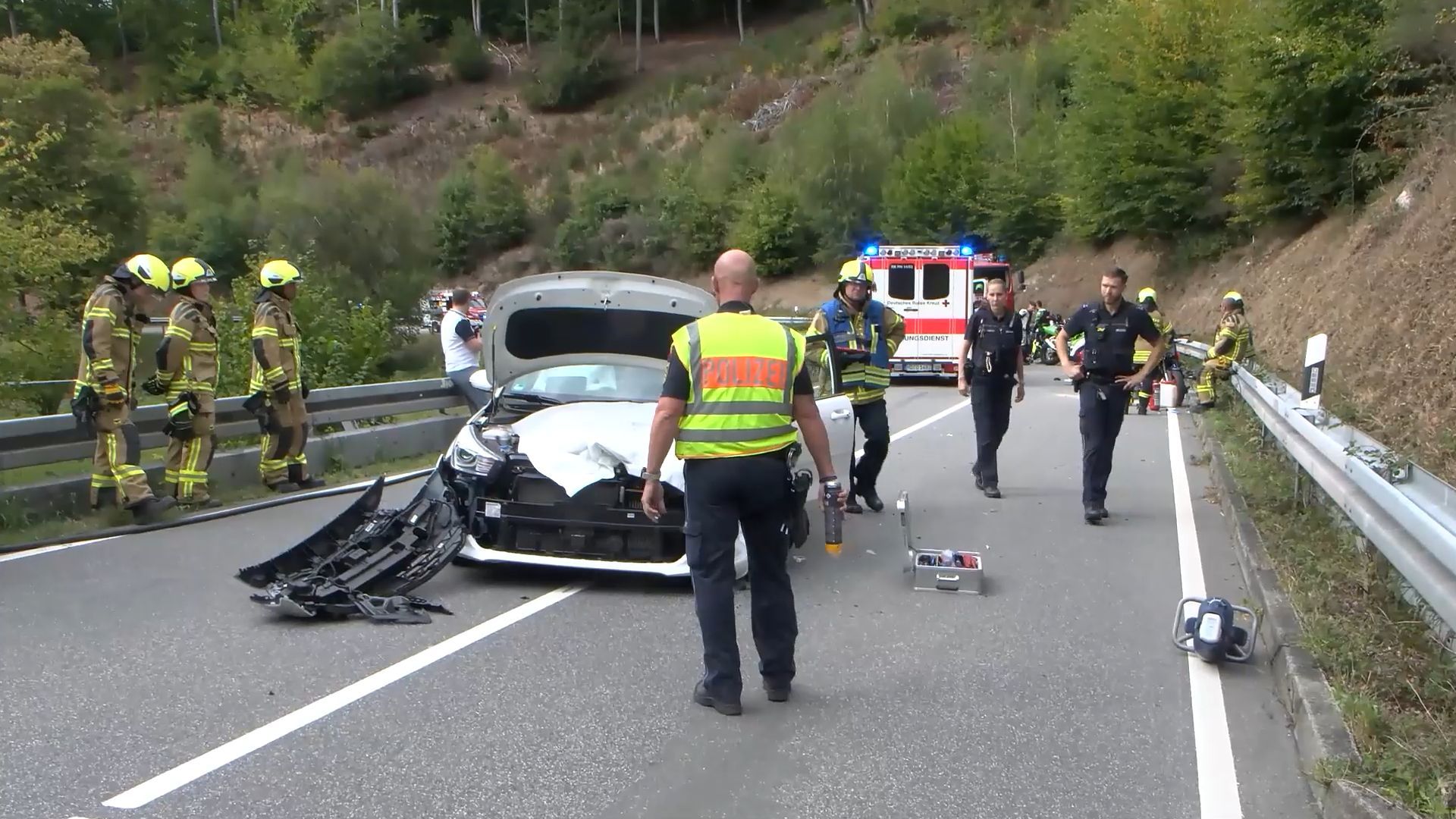 Video: Schwerer Motorradunfall auf der L 536 bei Schriesheim - Biker schwer verletzt