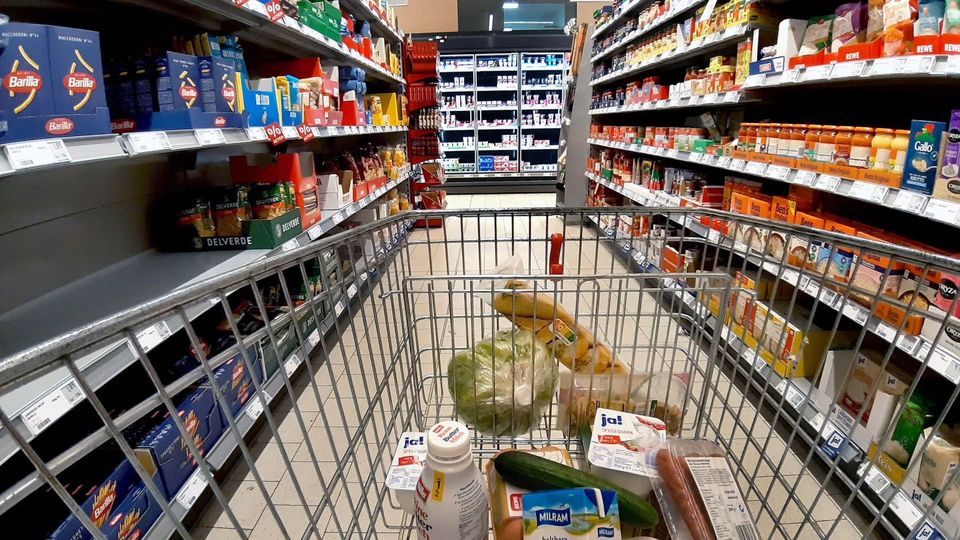 Edeka, Aldi und Lidl betroffen: Supermärkte werfen viele große Marken aus  dem Sortiment