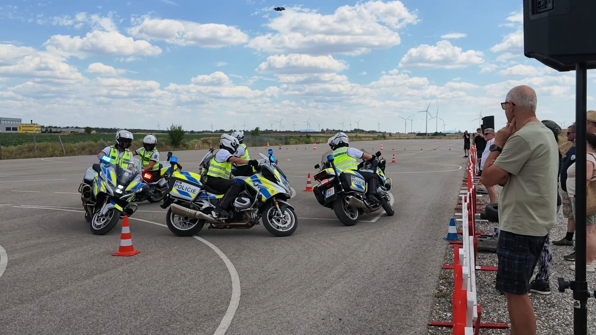 Video: Blaulicht, Benzin & beste Stimmung – VfV Sommerfest 2026 in Markgrafneusiedl