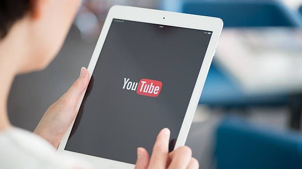 YouTube führt Labels für AI-generierte Inhalte ein