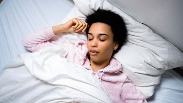 Dormir lo suficiente y profundamente es importante para la salud general