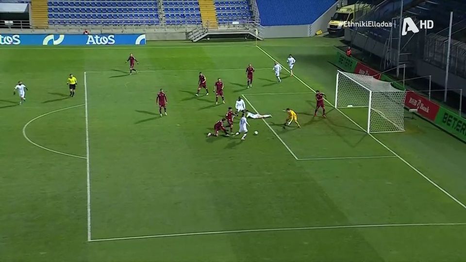 Ο Μασούρας έστειλε την μπάλα στο δοκάρι από ευνοϊκή θέση (VID)