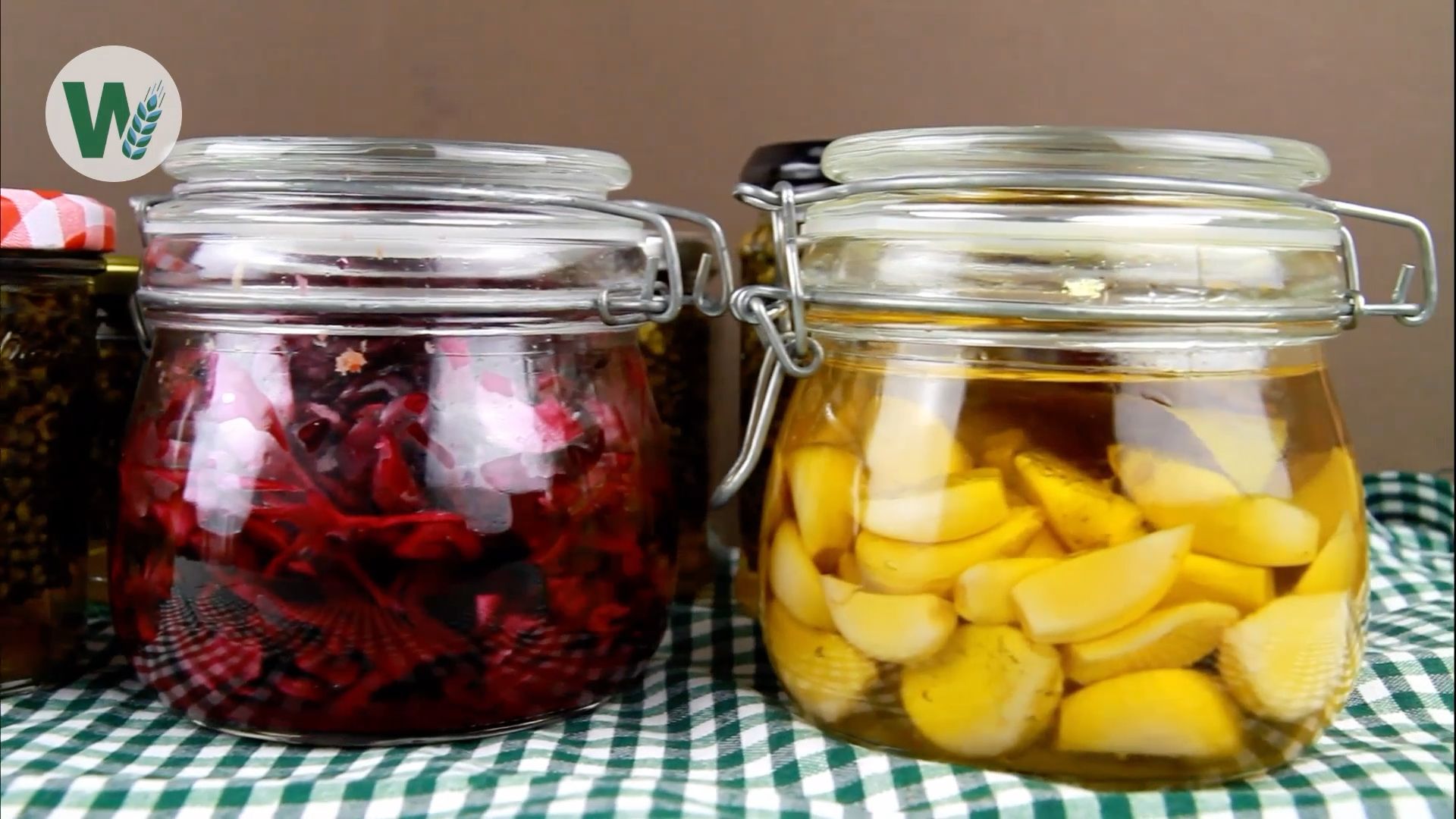 Preserving in Oil: Making Aromatic Foods Last Long
