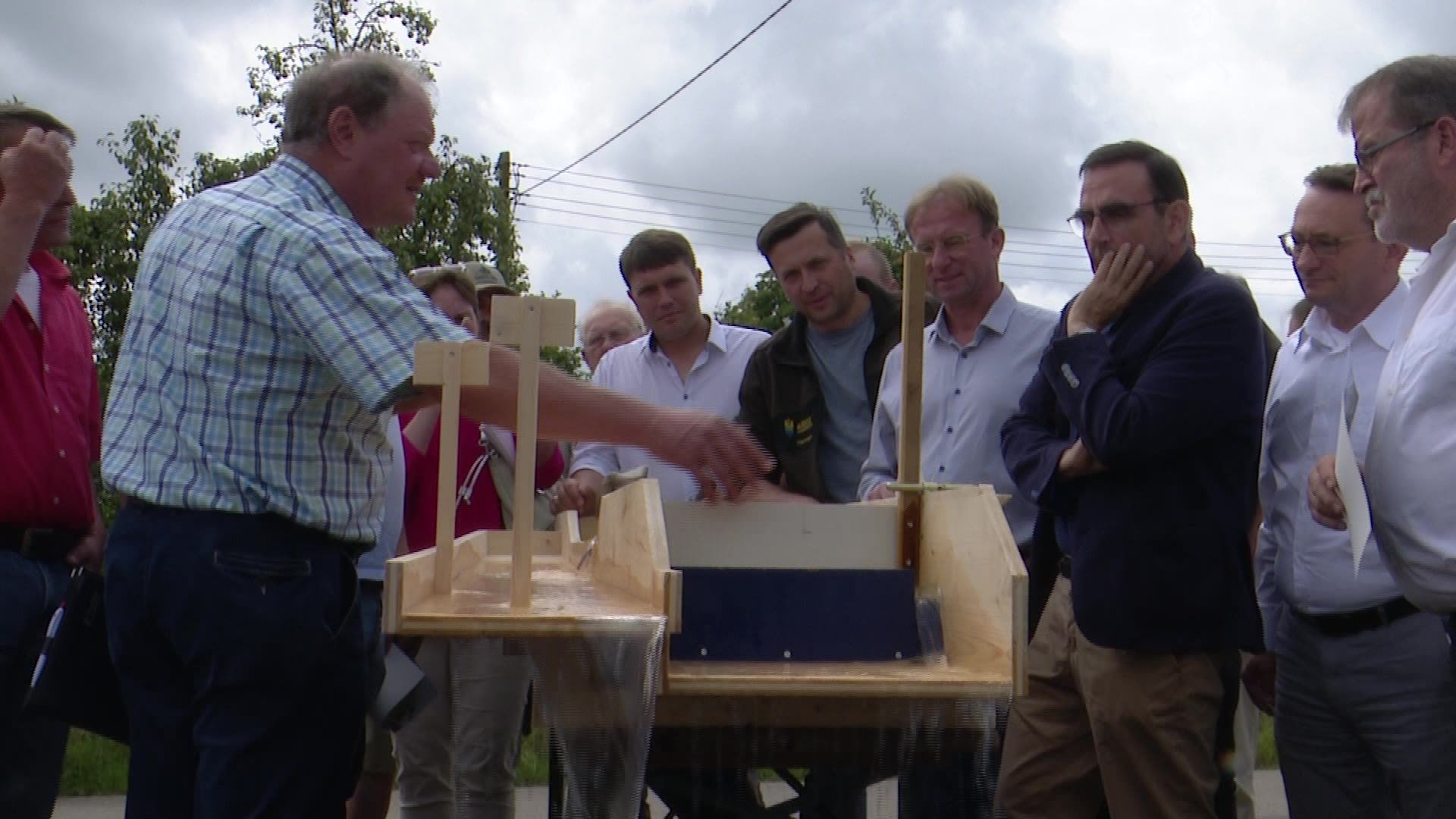 Zwei Monate nach dem Hochwasser - Bürger fordern Hilfe