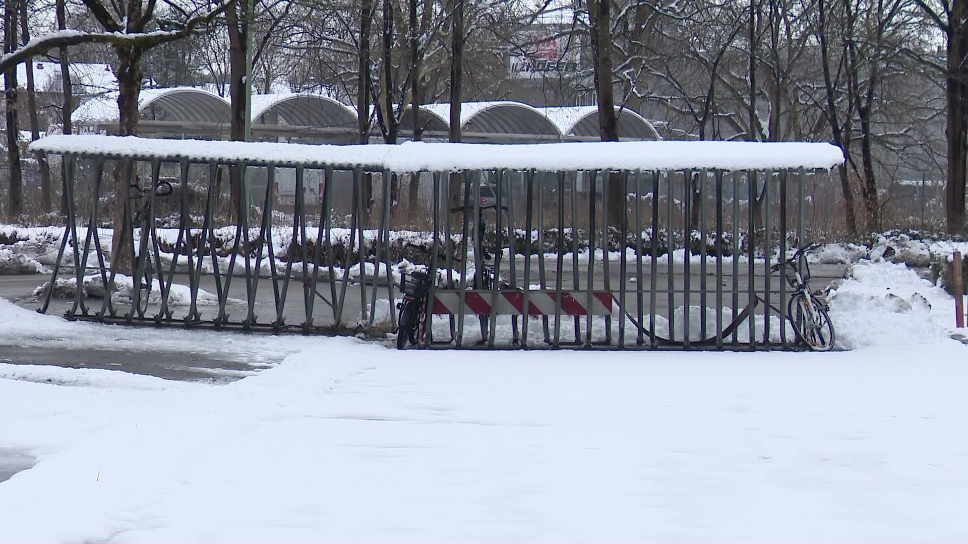 Video: a.tv kompakt: Hallenbäder geschlossen