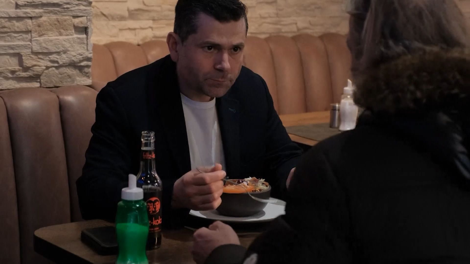 Video: Döner trifft Demokratie - OB-Kandidatinnen & -Kandidaten im Speed-Dating