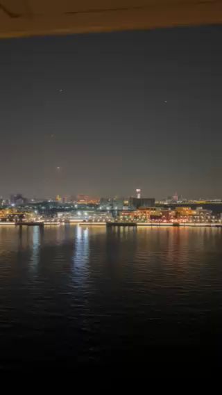 Video: Erika Baumeister aus Iznang steckt auf dem Kreuzfahrtschiff "Mein Schiff 5" im Hafen von Doha fest.