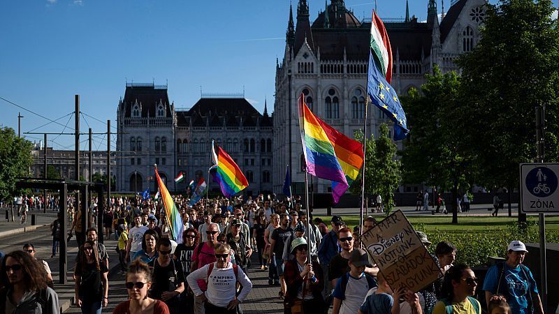 „Wieder eine rote Linie überschritten“: Hitzige Debatte über Ungarns Pride-Verbot im Europäischen Parlament