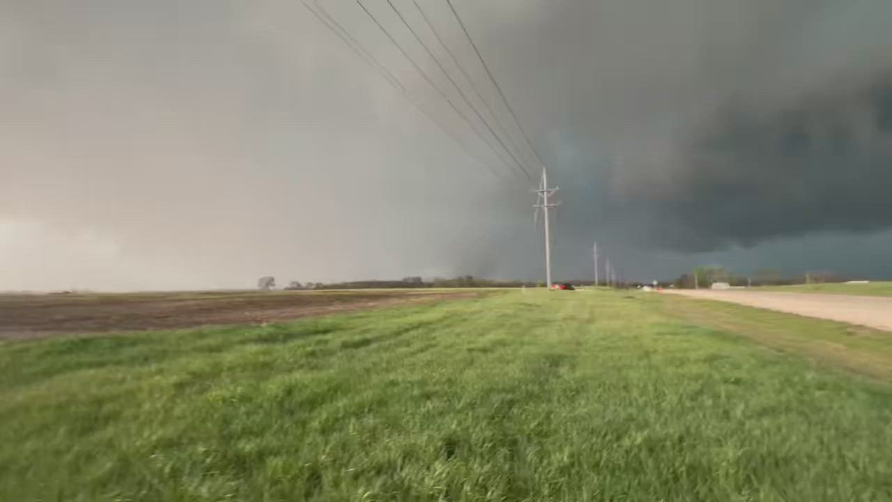 Video: USA: NWS bestätigt Tornado-Landung in Franklin County, Kansas
