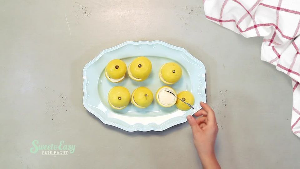 Speed & Easy: Zitroneneis in Zitronen