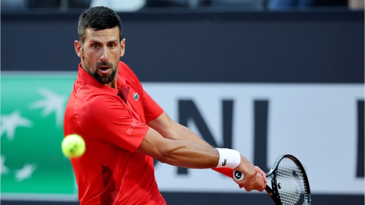 Beim Turnier in Rom: Djokovic wird von Flasche am Kopf getroffen