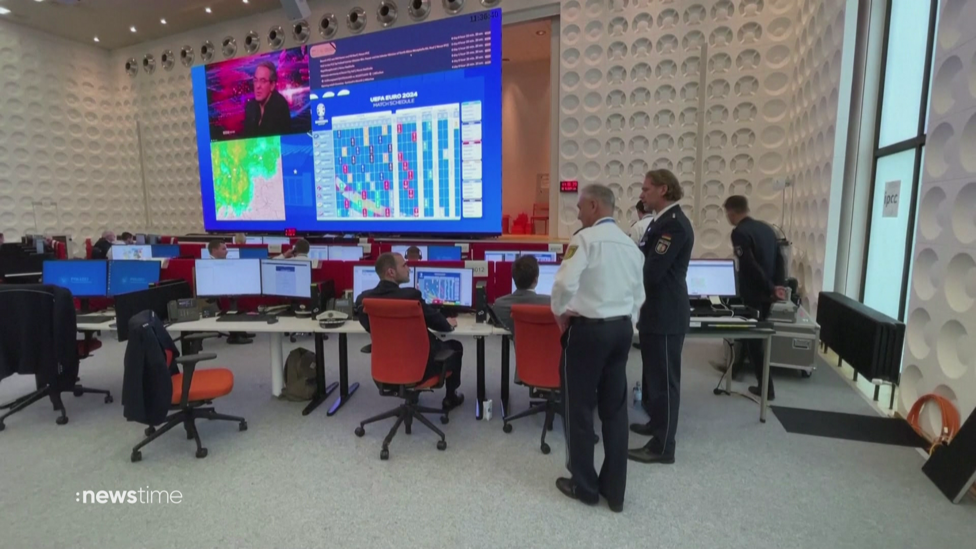 Zur Absicherung der Fußball-EM: Polizei-Lagezentrum in Neuss eröffnet