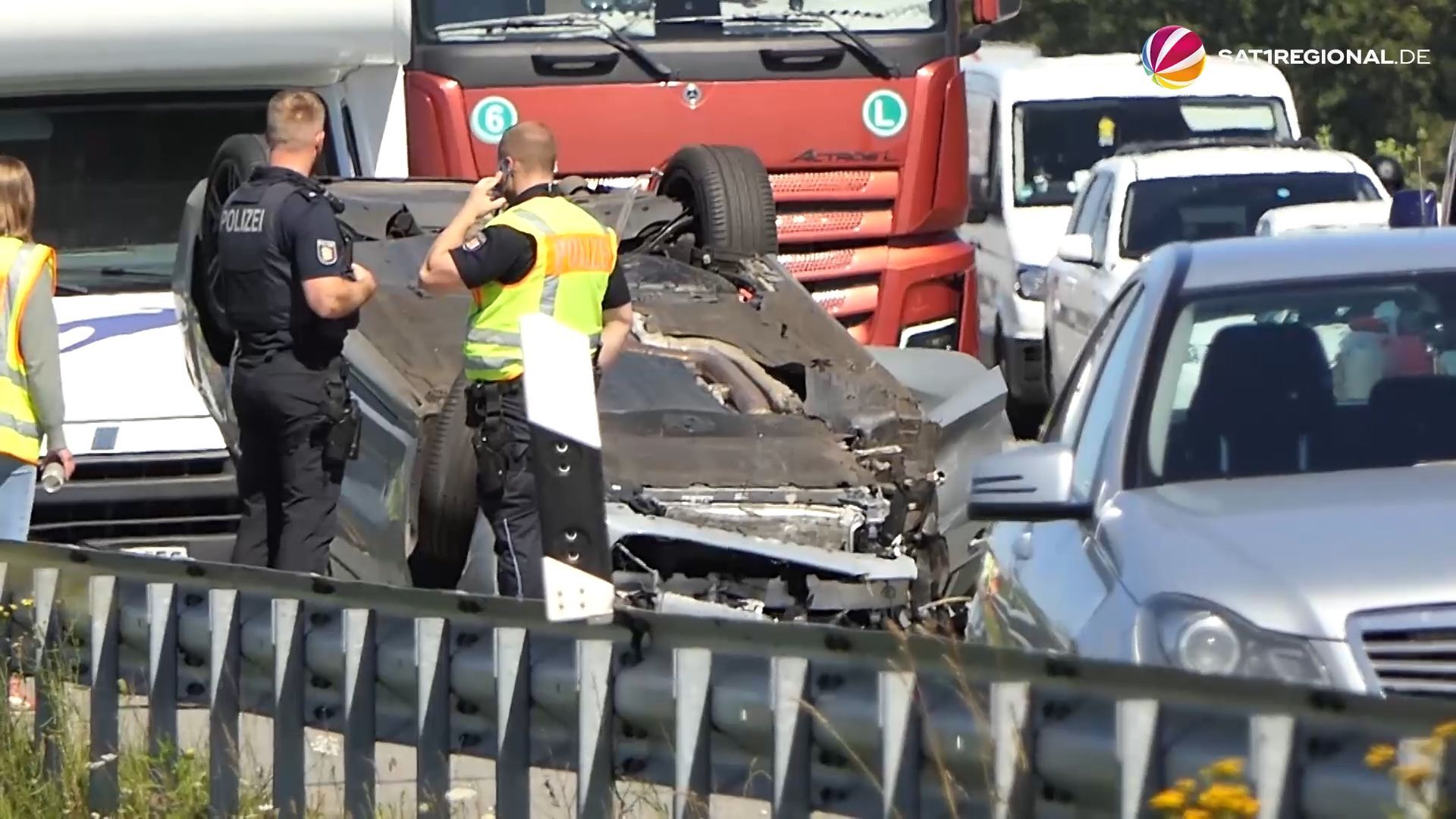 Nach Messerattacke auf Polizisten auf A7: Ermittlungen gegen 55-Jährigen