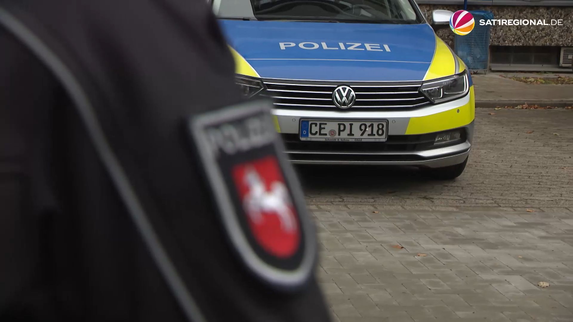 Prügelattacke gefilmt: Jugendliche treten 17-Jährigen gegen den Kopf