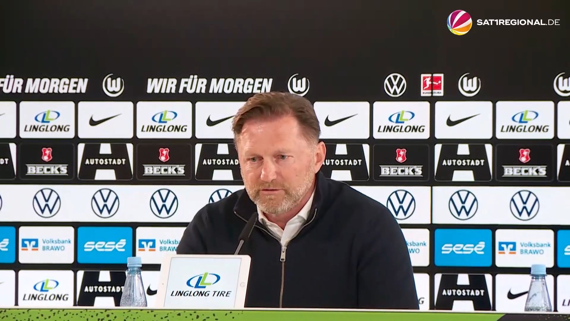 VfL Wolfsburg: Hasenhüttl als neuer Trainer vorgestellt