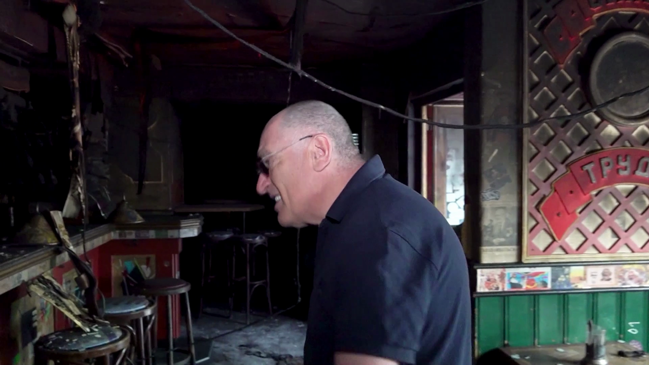 Video: Brand zerstört Kult-Kneipe: Slavik Okun kämpft für Neuanfang