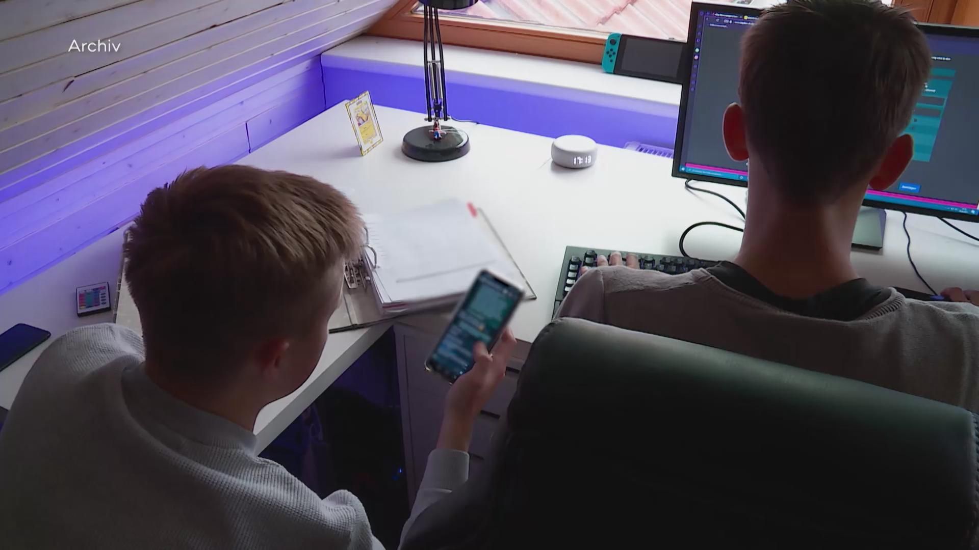 Video: Altersgrenze für Social Media: Schleswig-Holstein will Kinder besser schützen