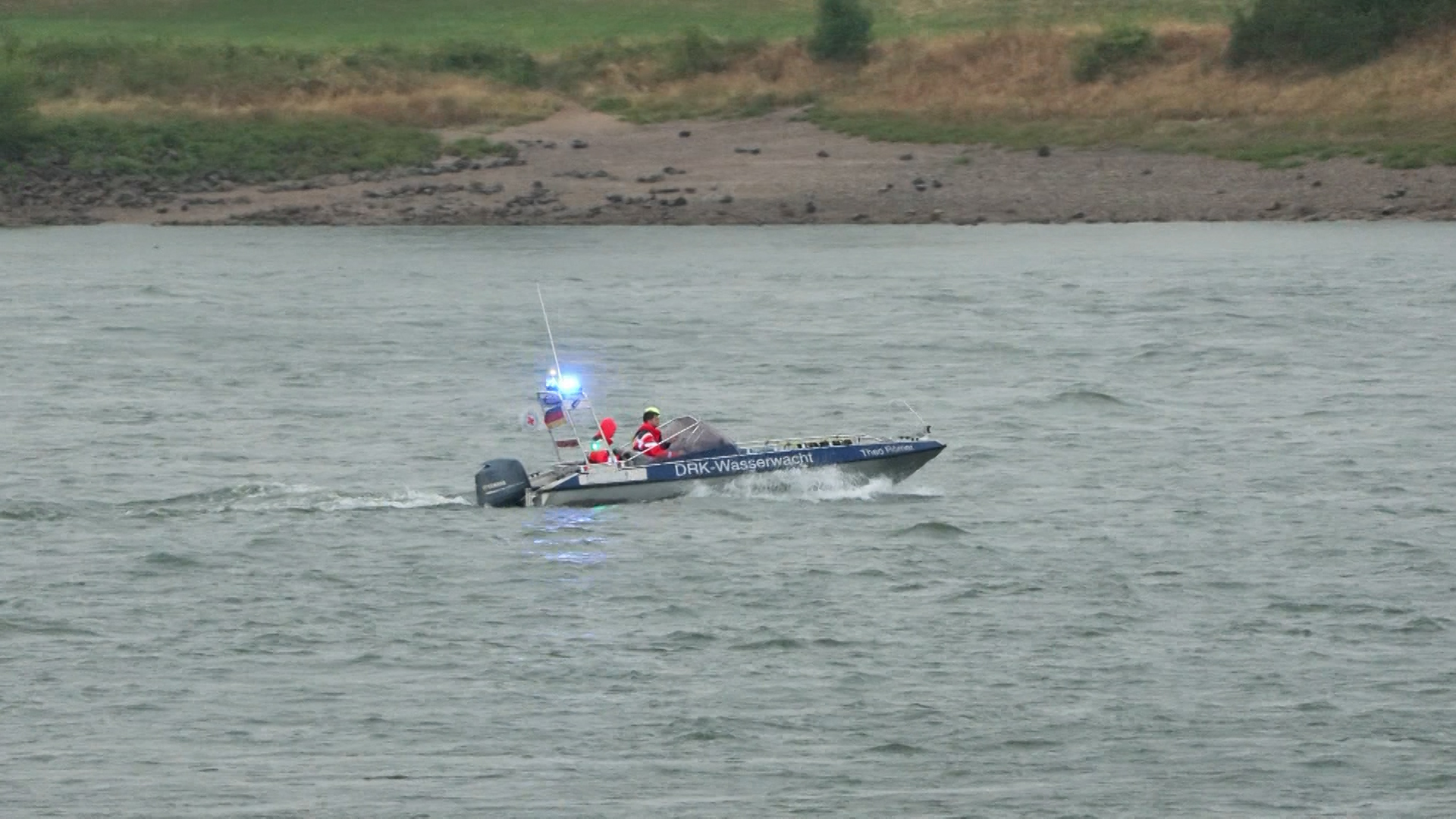 Video: 6-jähriger Junge nach Rhein-Tragödie tot aufgefunden