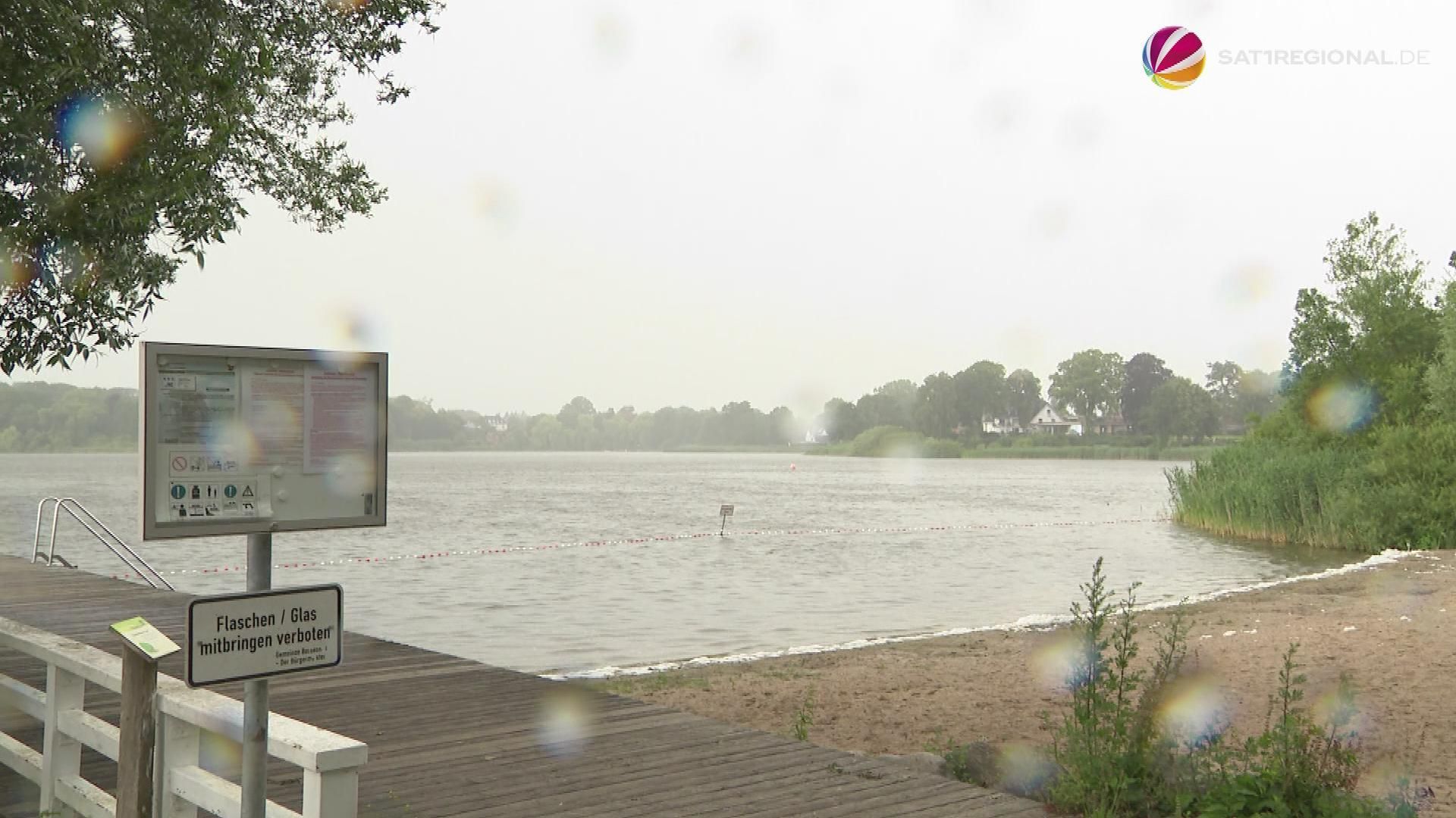 Video: Badewasserqualität: Blaualgengefahr in einigen Gewässern in Schleswig-Holstein