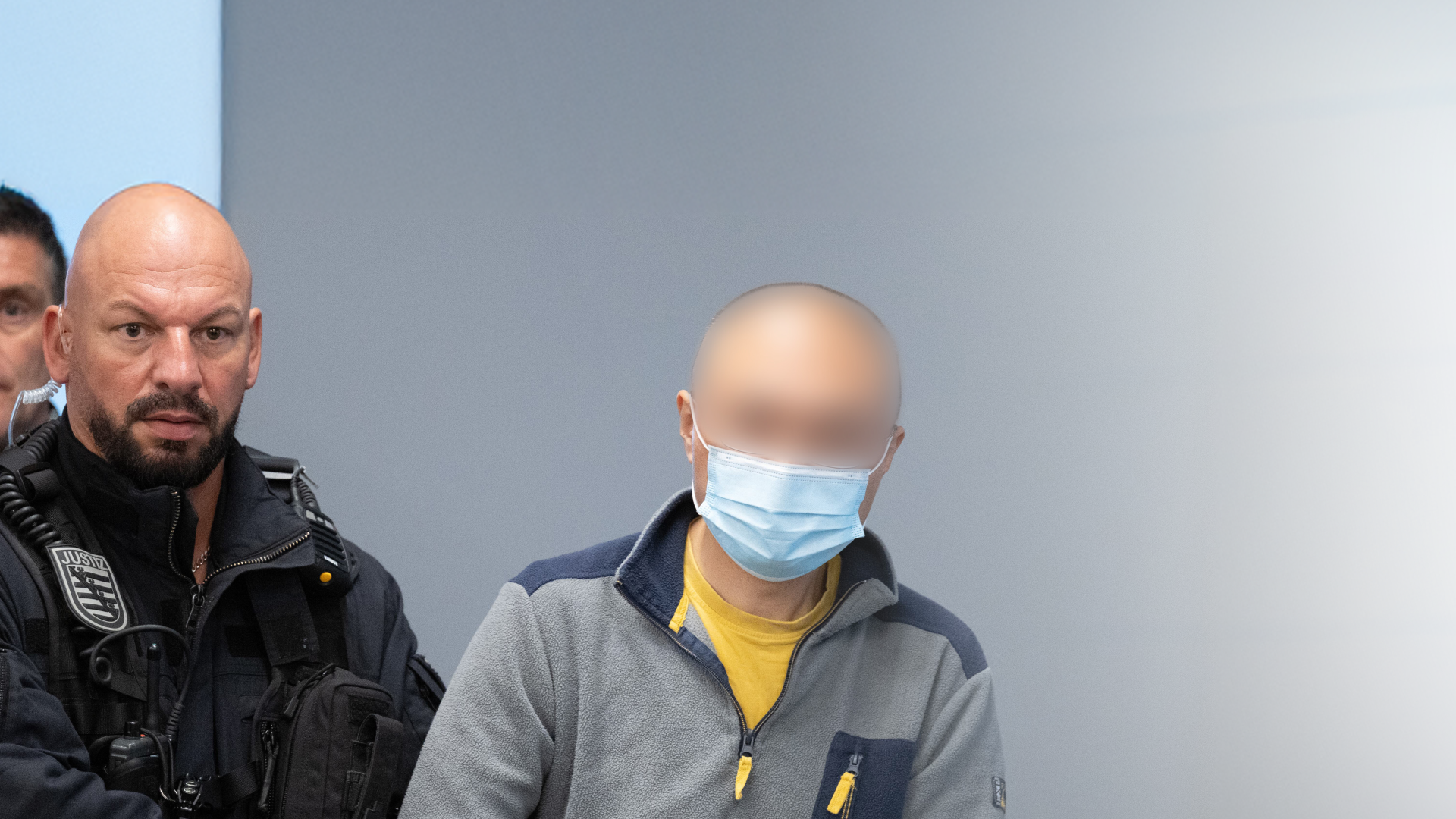 Video: Prozess gegen AfD-Spion beginnt