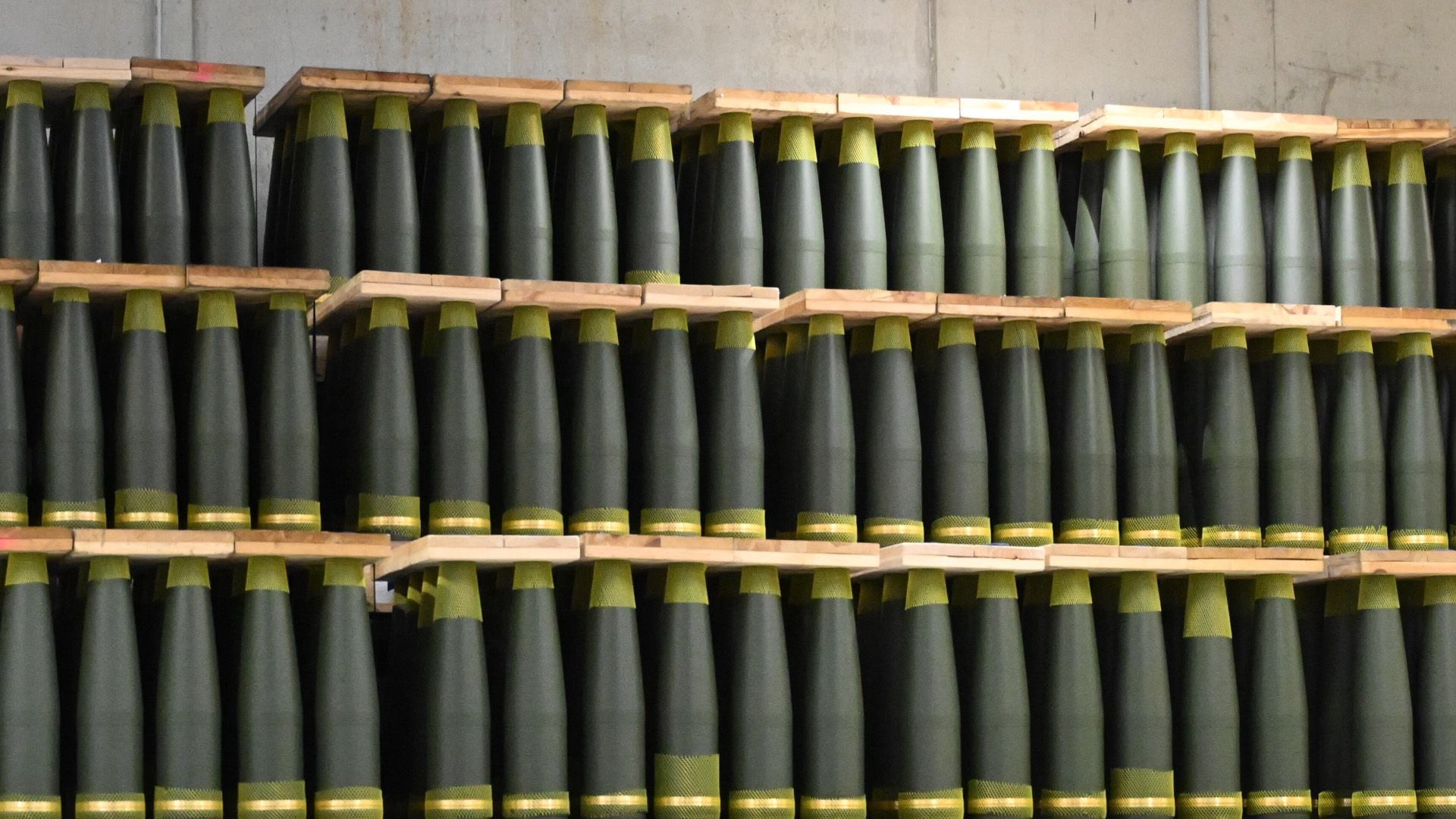 Video: Rheinmetall empfängt Politprominenz